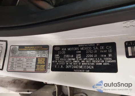 2021 Kia Forte Lxs z USA, uszkodzony, nr VIN 3KPF24AD1ME313424